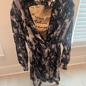 Black/Grey Floral Dress - Blouson Sleeve, V-Back with Button Closure